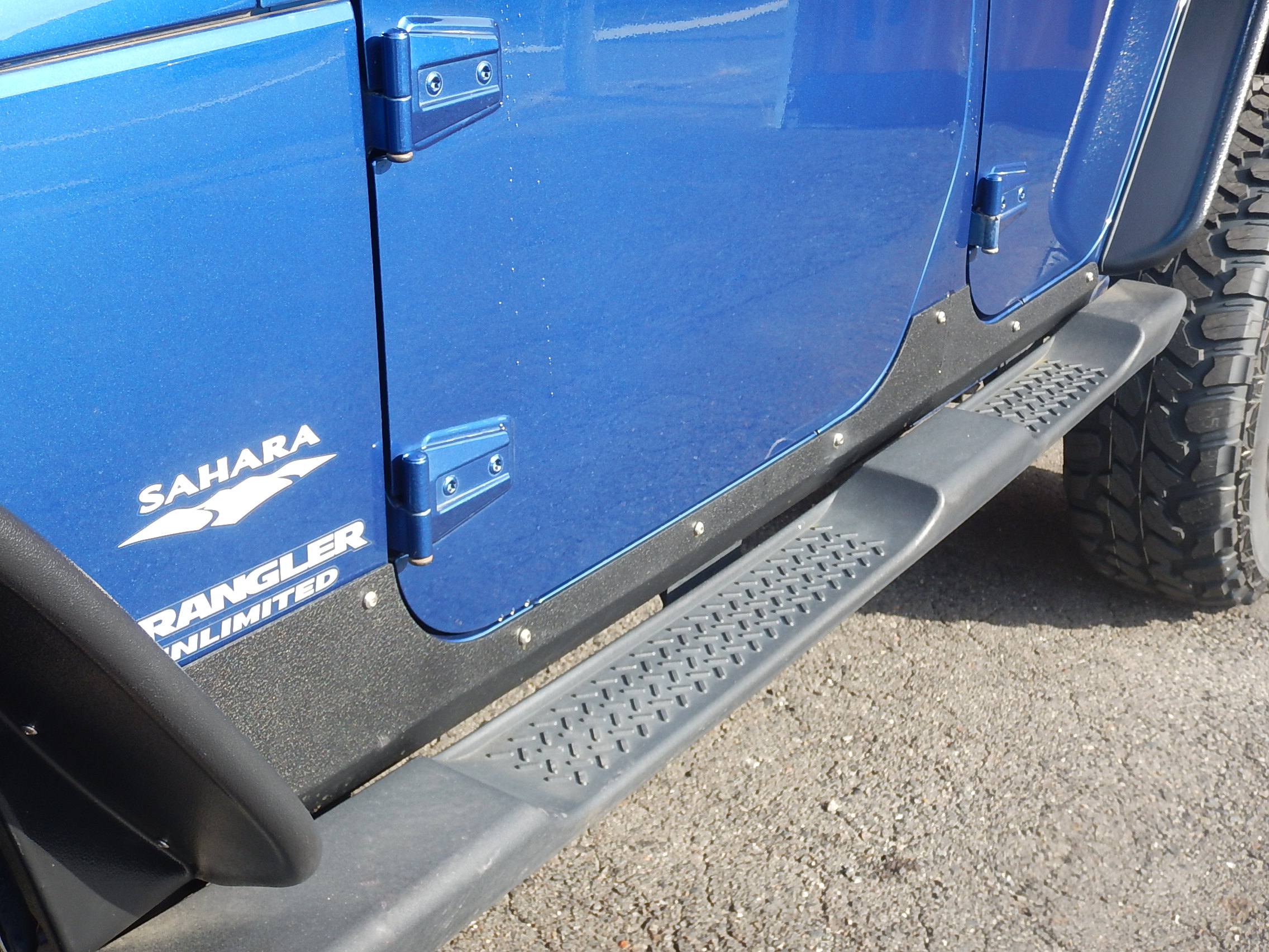 BUSHWACKER ロッカーパネル 未使用　ラングラー　Wrangler　JL BUSHWACKER ロッカーパネル 未使用 ラングラー Wrangler JL